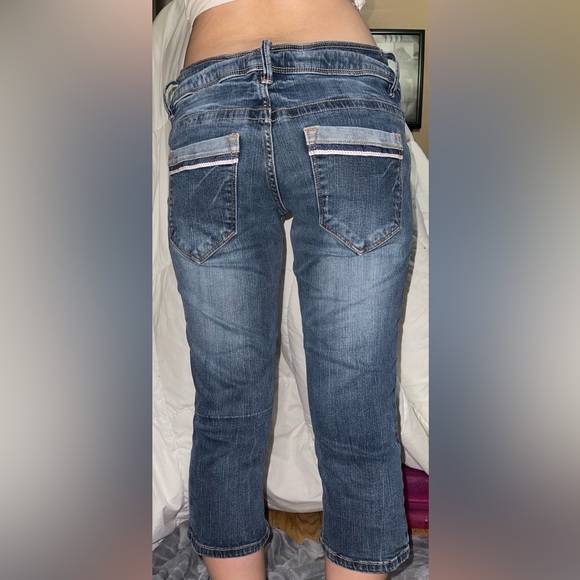 Vintage G21 Blue Jean Capris - Picture 2 of 5